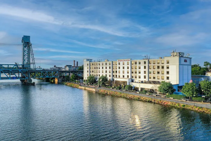 Hampton Inn & Suites Newark-Harrison-Riverwalk 4