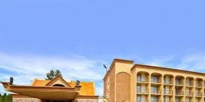 Howard Johnson by Wyndham Clifton NJ
