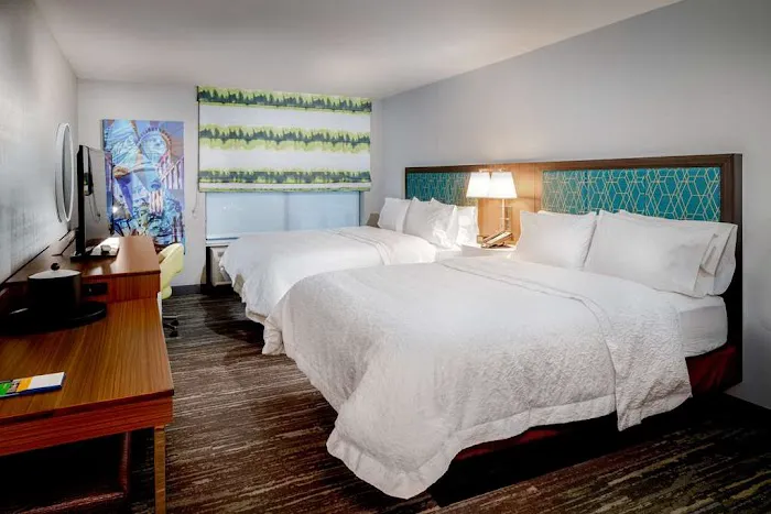 Hampton Inn Paramus 4