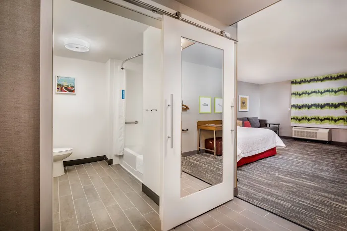 Hampton Inn Paramus 4