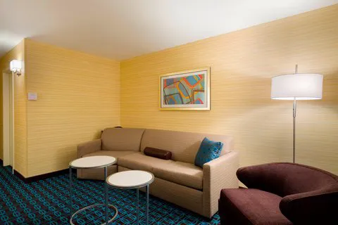 Fairfield Inn & Suites Paramus 4