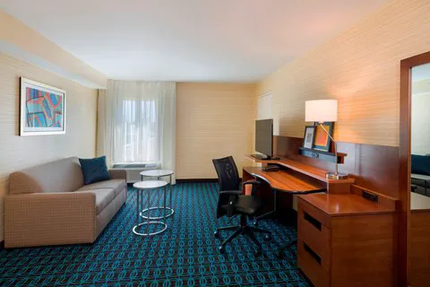 Fairfield Inn & Suites Paramus 4