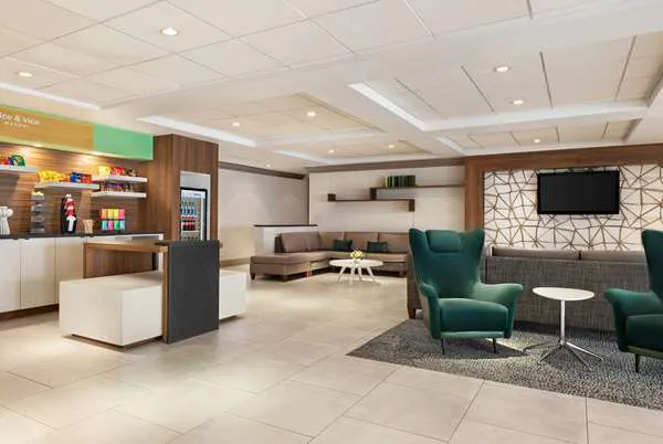 Wyndham Garden Totowa 3