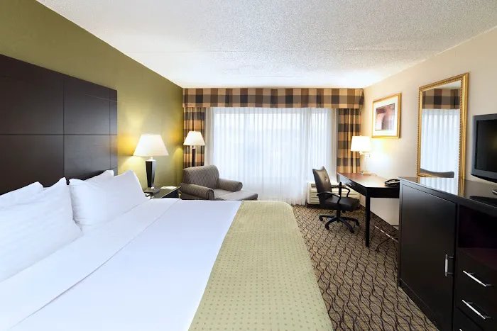 Holiday Inn Totowa Wayne 4