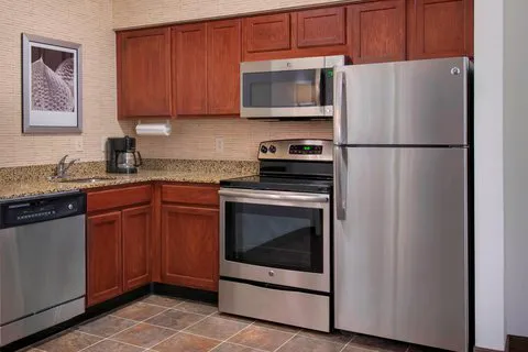Residence Inn Newark Elizabeth/Liberty International Airport 4