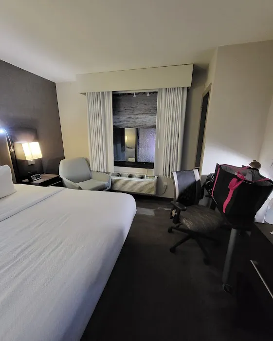 Fairfield Inn & Suites New York Staten Island 4