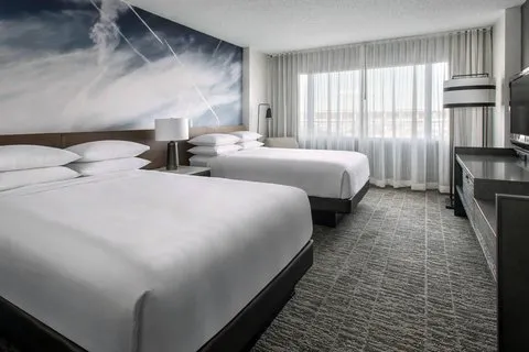 Newark Liberty International Airport Marriott 4