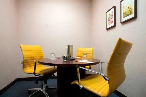 Newark Liberty International Airport Marriott 4