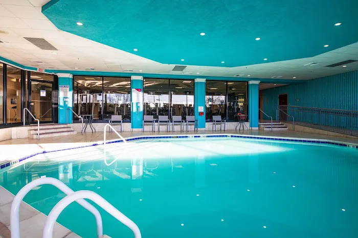 Crowne Plaza Newark Airport, an IHG Hotel 4