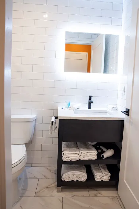 Peachtree Suites 5