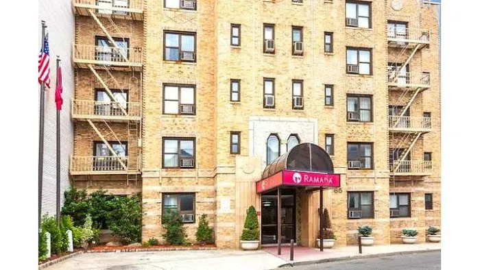 Ramada by Wyndham Jersey City 5
