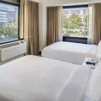 DoubleTree by Hilton Hotel & Suites Jersey City ico