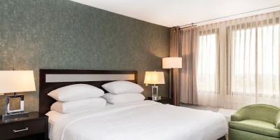 DoubleTree by Hilton Newark Penn Station