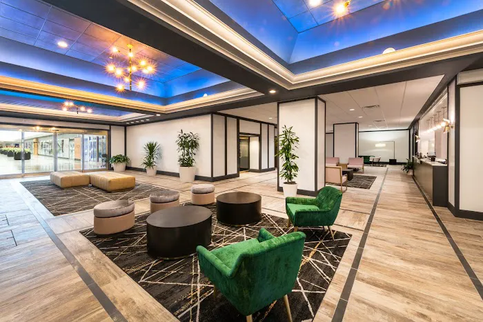 DoubleTree by Hilton Newark Penn Station 5