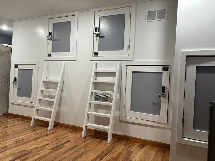 Capsule hostel 5