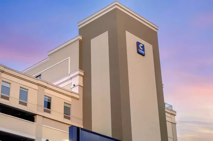 Comfort Inn & Suites Newark Liberty International Airport 5