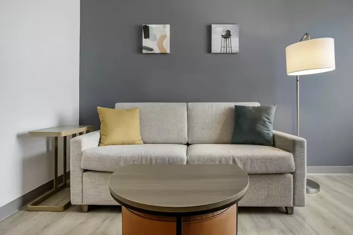 Comfort Inn & Suites Newark Liberty International Airport 5