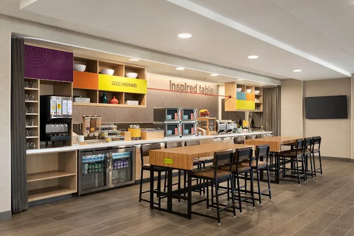 Home2 Suites by Hilton Wayne 4