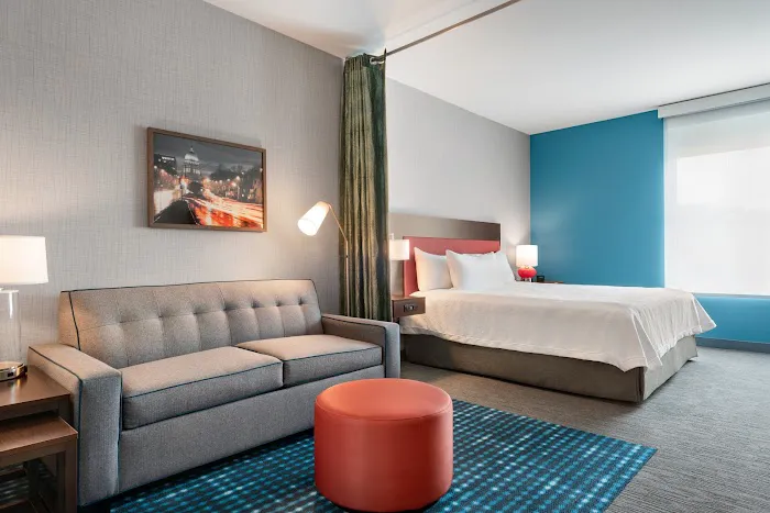 Home2 Suites by Hilton Wayne 4