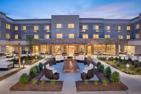 Courtyard Wayne Fairfield 4