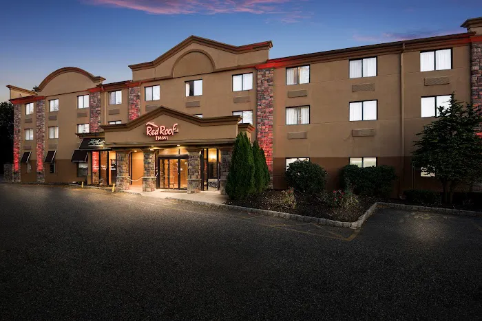 Red Roof Inn Fairfield 4