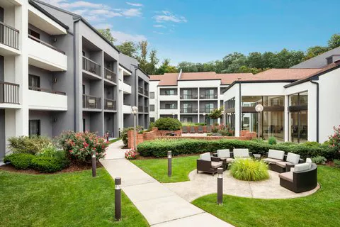 Courtyard Tarrytown Westchester County 4