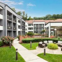 Courtyard Tarrytown Westchester County ico