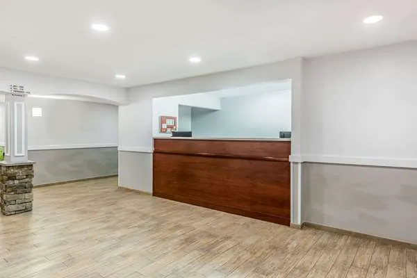 FAIRBRIDGE INN EXPRESS 4