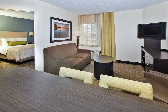 Sonesta Simply Suites Nanuet 4