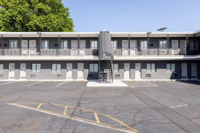Swan Hotel & Suites 4