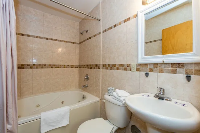 Swan Hotel & Suites 4