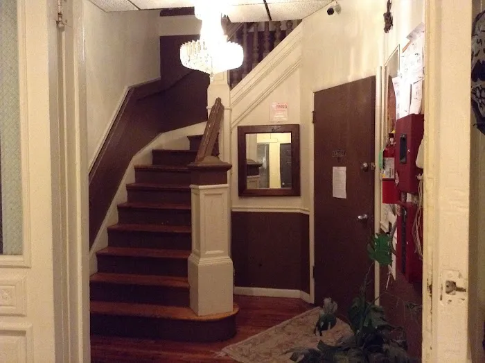 Cappuccio's Hotel 4