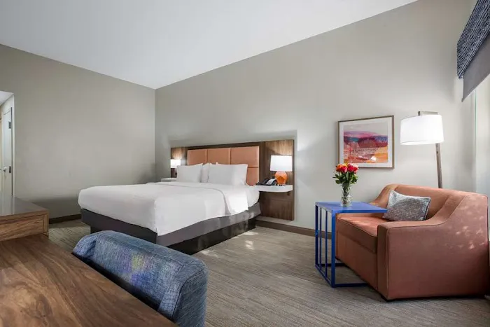 Hampton Inn Linden 4