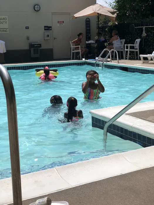Hampton Inn Linden 4