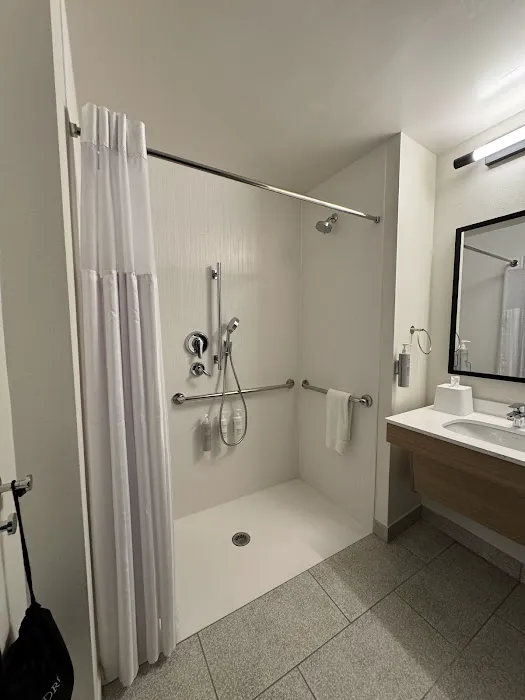 Spark by Hilton Rahway 4