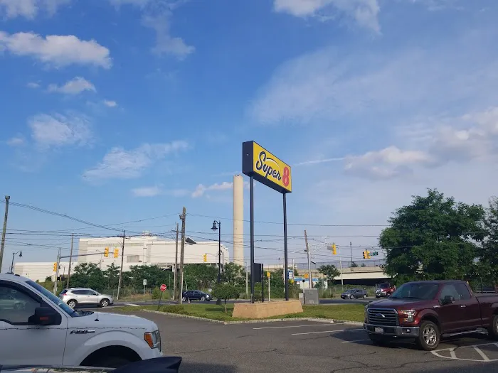Super 8 by Wyndham Rahway/Newark 4