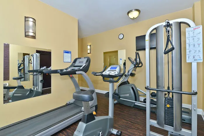 Best Western Plus Newark Airport West 4