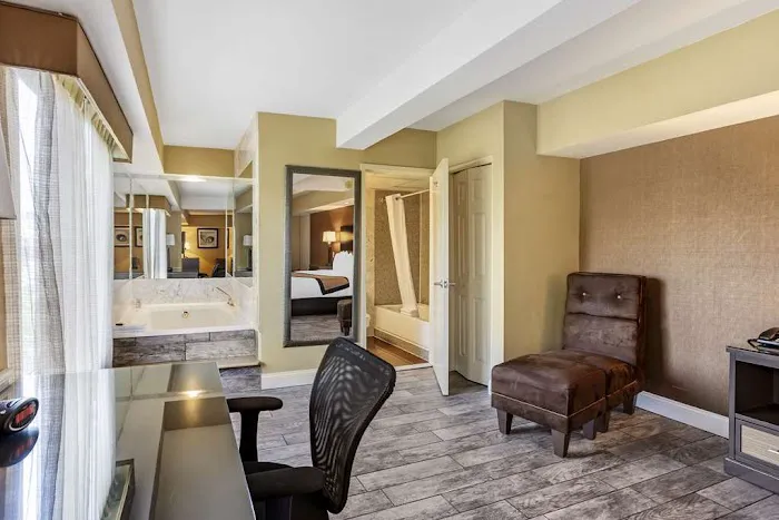 Best Western Plus Newark Airport West 4