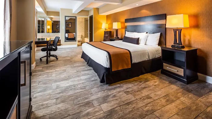 Best Western Plus Newark Airport West 4