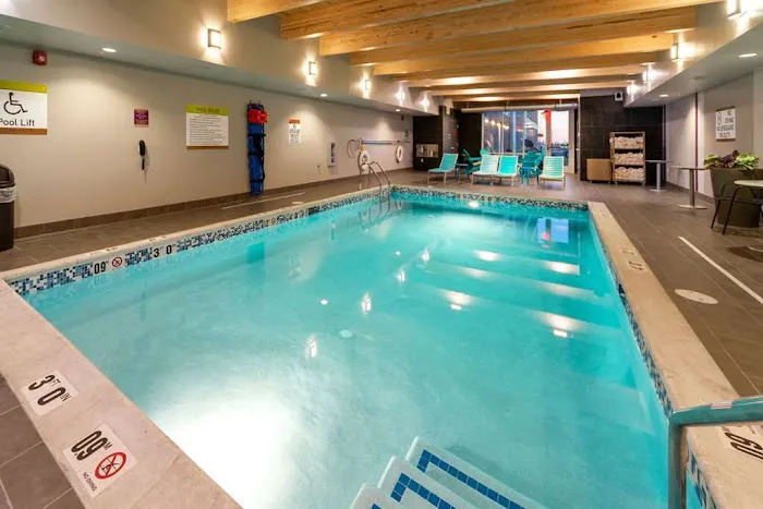 Home2 Suites by Hilton Newark Airport 4