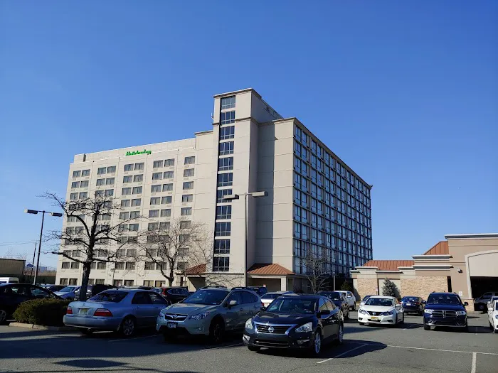 Ramada Plaza by Wyndham Newark International Airport 4