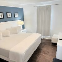 Long Beach Hotel ico