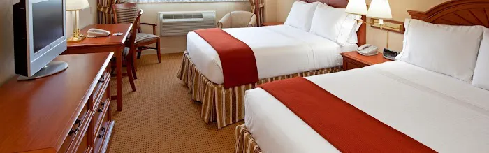 Rockville Centre Hotel 4