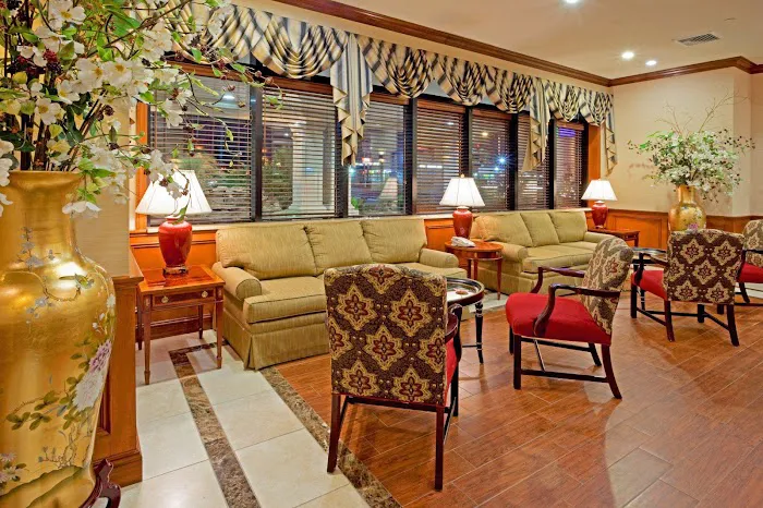 Rockville Centre Hotel 4
