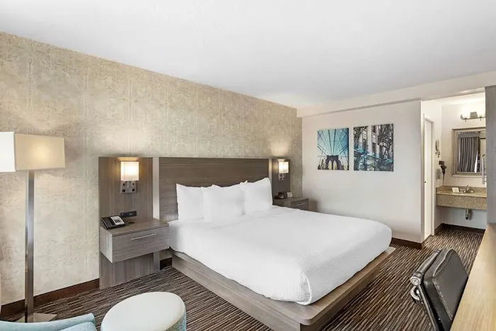 Best Western Mill River Manor 4