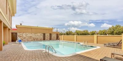 Best Western Mill River Manor