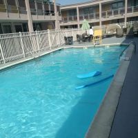 Ramada by Wyndham Rockville Centre ico