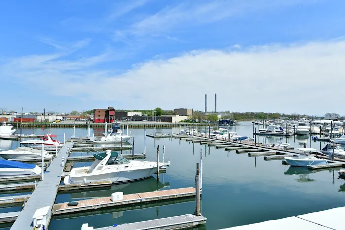 The Freeport Inn and Marina 4