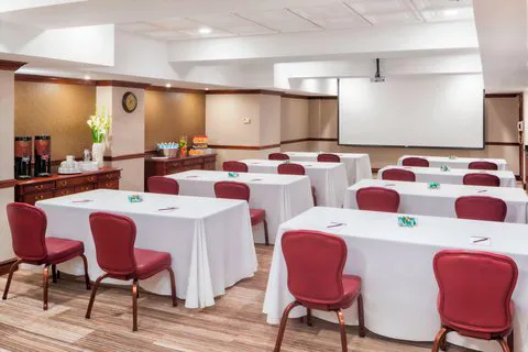 Residence Inn West Orange 4