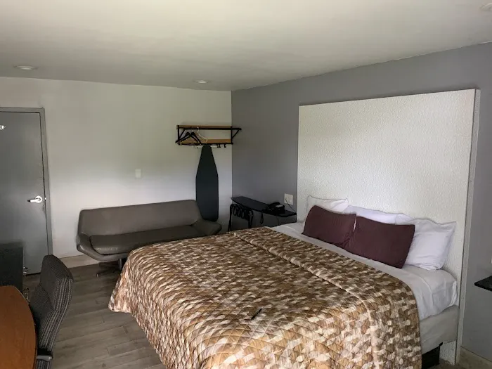 Ramsey Inn & Suites 4